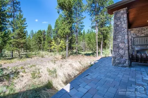 56646 Sunstone Loop, Bend, OR 97707 photo 23
