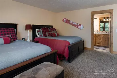 56646 Sunstone Loop, Bend, OR 97707 photo 16