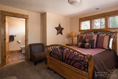 56646 Sunstone Loop, Bend, OR 97707 photo 18