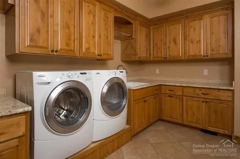 56646 Sunstone Loop, Bend, OR 97707 photo 20