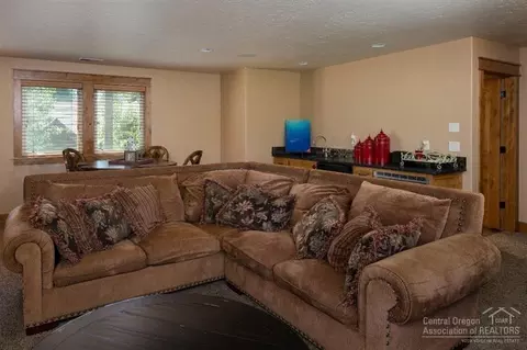 56646 Sunstone Loop, Bend, OR 97707 photo 19