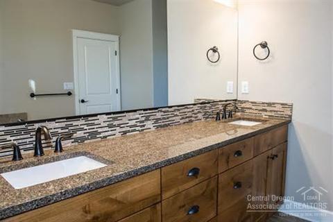 20145 Stonegate Dr, Bend, OR 97702 photo 15