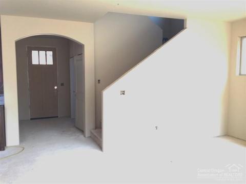 20145 Stonegate Dr, Bend, OR 97702 photo 5