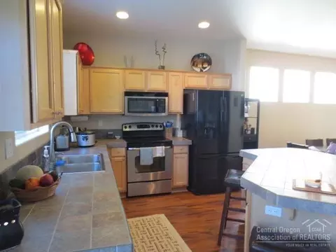 2785 NE Sedalia Loop, Bend, OR 97701 photo 5