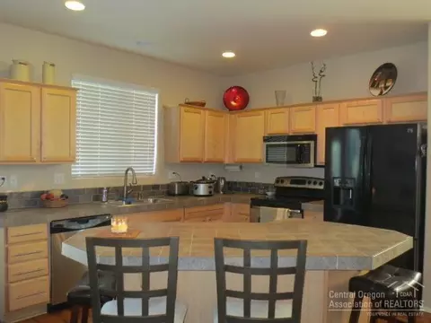 2785 NE Sedalia Loop, Bend, OR 97701 photo 7