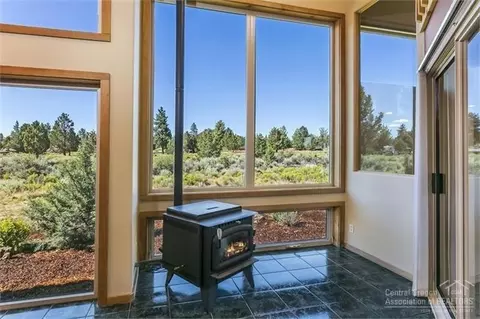 22014 Banff Dr, Bend, OR 97702 photo 3