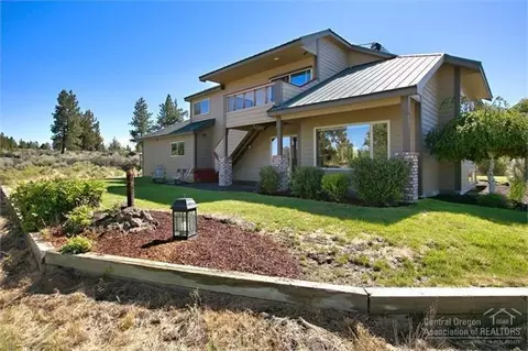 22014 Banff Dr, Bend, OR 97702 photo 2