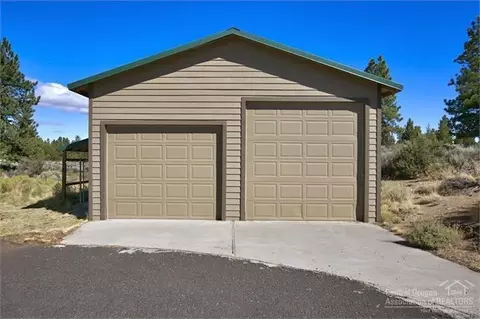 22014 Banff Dr, Bend, OR 97702 photo 19