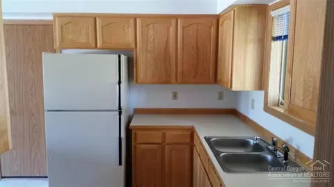 64819 NW Saros Ln, Bend, OR 97701 photo 8
