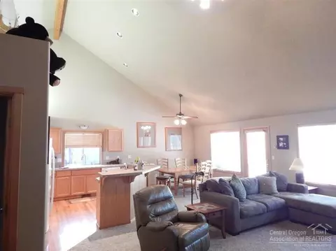 19957 Quail Pine Loop, Bend, OR 97702 photo 15
