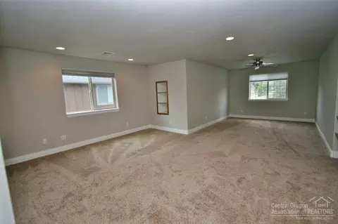 61240 Ridgewater Loop, Bend, OR 97702 photo 16