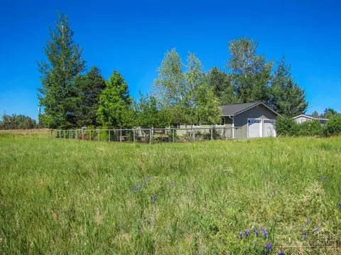 62565 Dixon Loop, Bend, OR 97701 photo 6