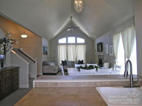 21321 Megan Ct, Bend, OR 97701 photo 5