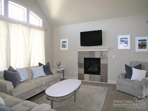 21321 Megan Ct, Bend, OR 97701 photo 9