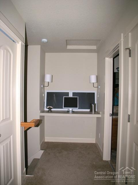 21321 Megan Ct, Bend, OR 97701 photo 15