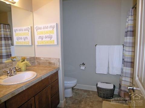 21321 Megan Ct, Bend, OR 97701 photo 12