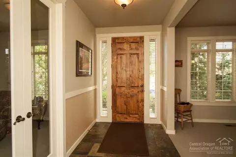 19491 Sugar Mill Loop, Bend, OR 97702 photo 3