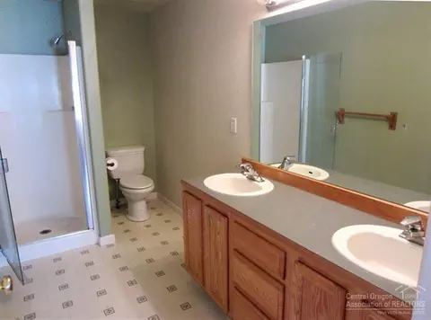 21284 NE Keyte Rd, Bend, OR 97701 photo 8