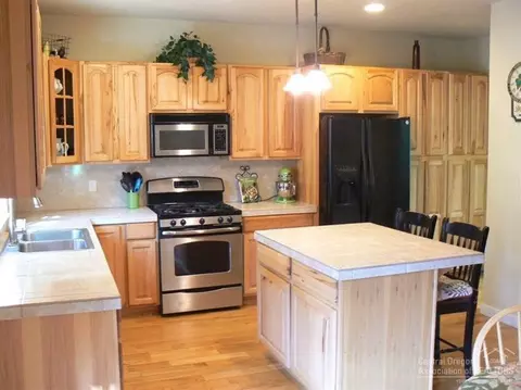 19534 Brookside Way, Bend, OR 97702 photo 4