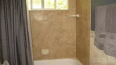 60817 Granite Dr, Bend, OR 97702 photo 21