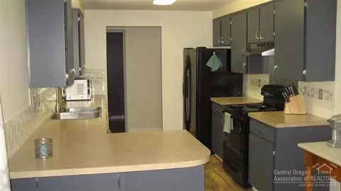 60817 Granite Dr, Bend, OR 97702 photo 14