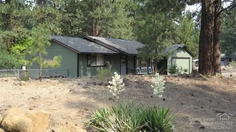 60817 Granite Dr, Bend, OR 97702 photo 4