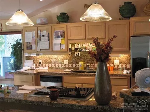 21058 Perrigan Dr, Bend, OR 97702 photo 10