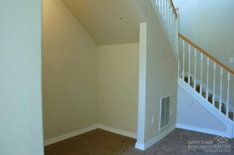 61144 Foxglove Loop, Bend, OR 97702 photo 9
