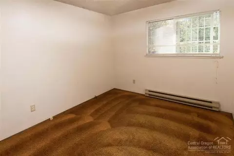 700 SE Douglas St, Bend, OR 97702 photo 7