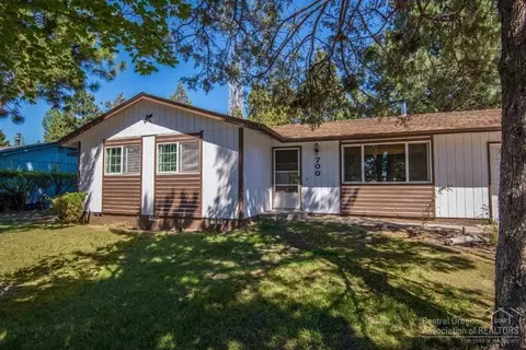 700 SE Douglas St, Bend, OR 97702 photo 14