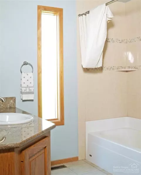 17010 Cooper Dr, Bend, OR 97707 photo 18