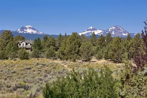 18771 Pinehurst Rd, Bend, OR 97701 photo 2