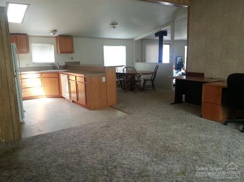 17990 2nd, Bend, OR 97701 photo 6