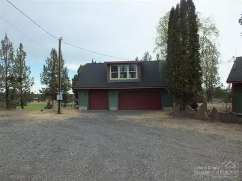 62740 Dixon Loop, Bend, OR 97701 photo 2