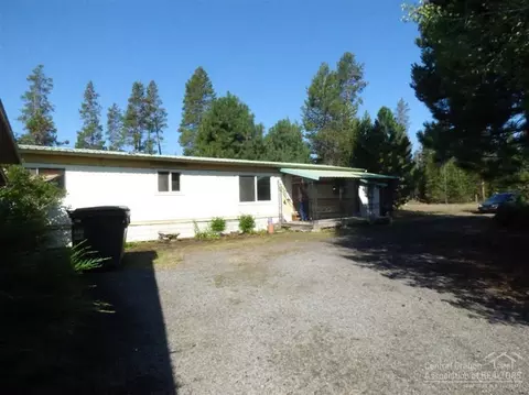 51293 Riverland Ave, La Pine, OR 97739 photo 2