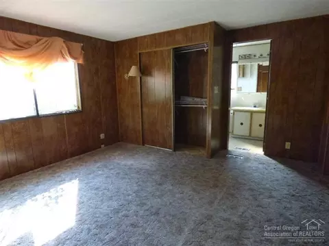 51293 Riverland Ave, La Pine, OR 97739 photo 10