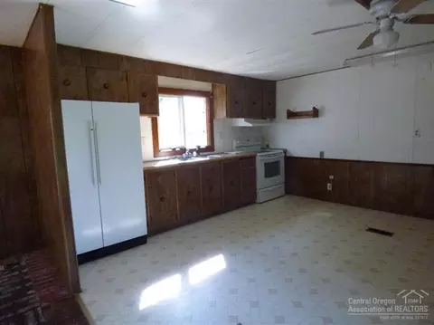 51293 Riverland Ave, La Pine, OR 97739 photo 8