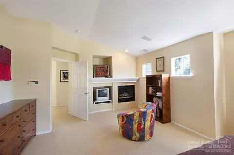 19319 Blue Lake Loop, Bend, OR 97702 photo 13