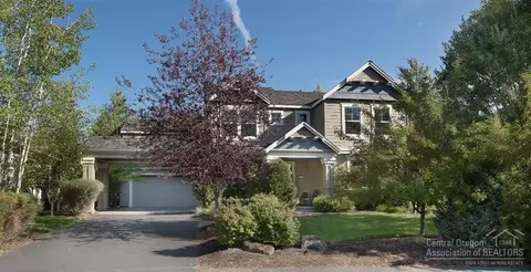 19319 Blue Lake Loop, Bend, OR 97702 photo 1