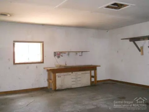 61082 Springcrest Dr, Bend, OR 97702 photo 5