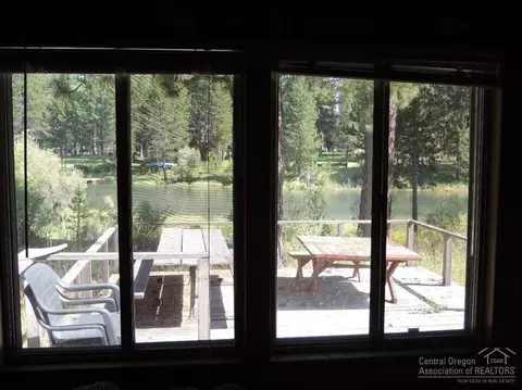 56874 Spring River Dr, Bend, OR 97707 photo 6