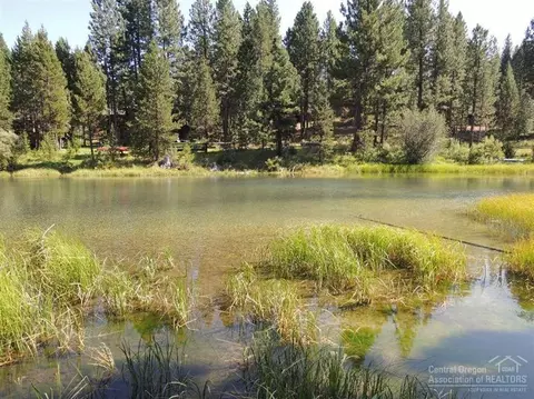 56874 Spring River Dr, Bend, OR 97707 photo 7