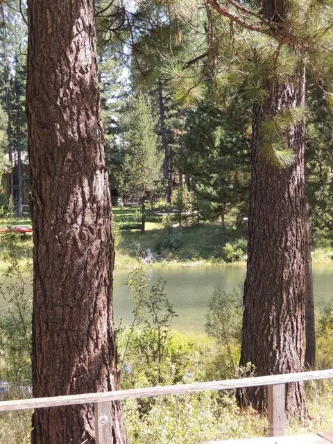 56874 Spring River Dr, Bend, OR 97707 photo 9