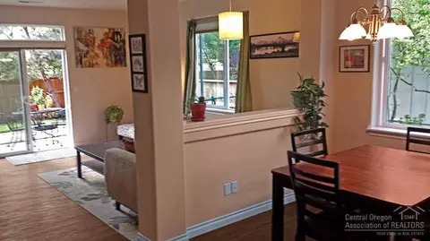 19557 Fishhawk Loop, Bend, OR 97702 photo 3