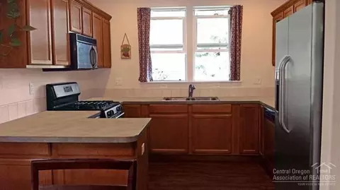 19557 Fishhawk Loop, Bend, OR 97702 photo 4