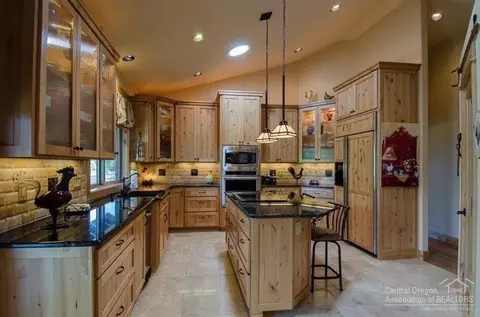 61261 Ladera Rd, Bend, OR 97702 photo 9
