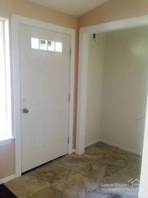 17165 Laguna, Bend, OR 97707 photo 13