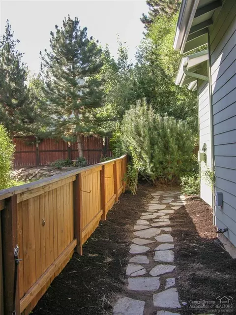 61278 SW Brookside Loop, Bend, OR 97702 photo 19