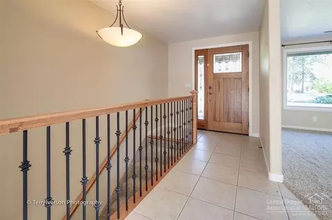 60846 SW Opal Dr, Bend, OR 97702 photo 4