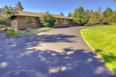 60846 SW Opal Dr, Bend, OR 97702 photo 1